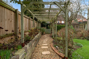 Photo 25- click for photo gallery